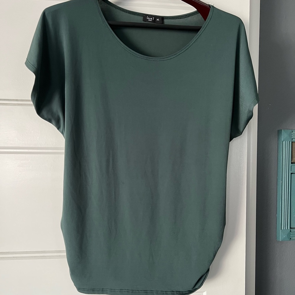 Xl blouse with size gather